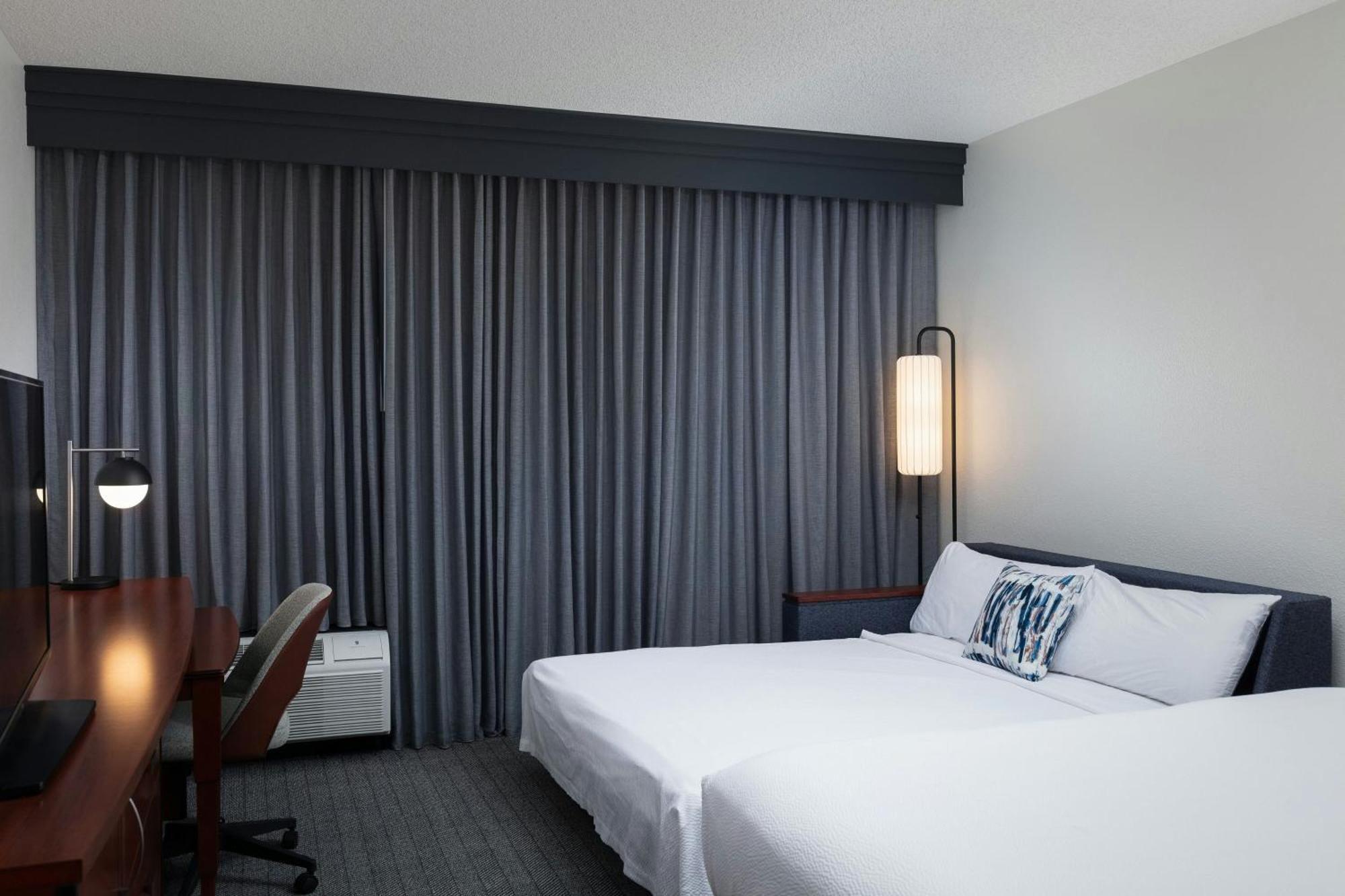 Courtyard By Marriott Denver Central Park エクステリア 写真