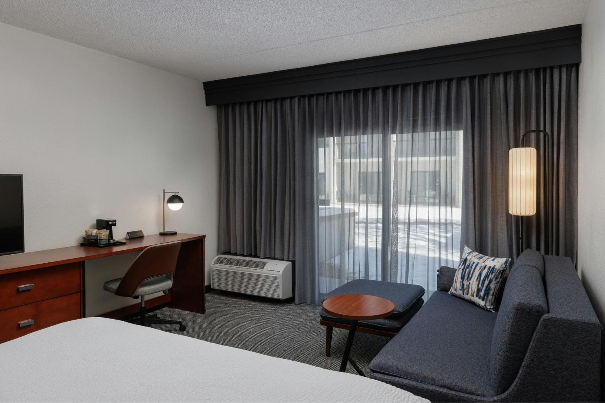 Courtyard By Marriott Denver Central Park エクステリア 写真