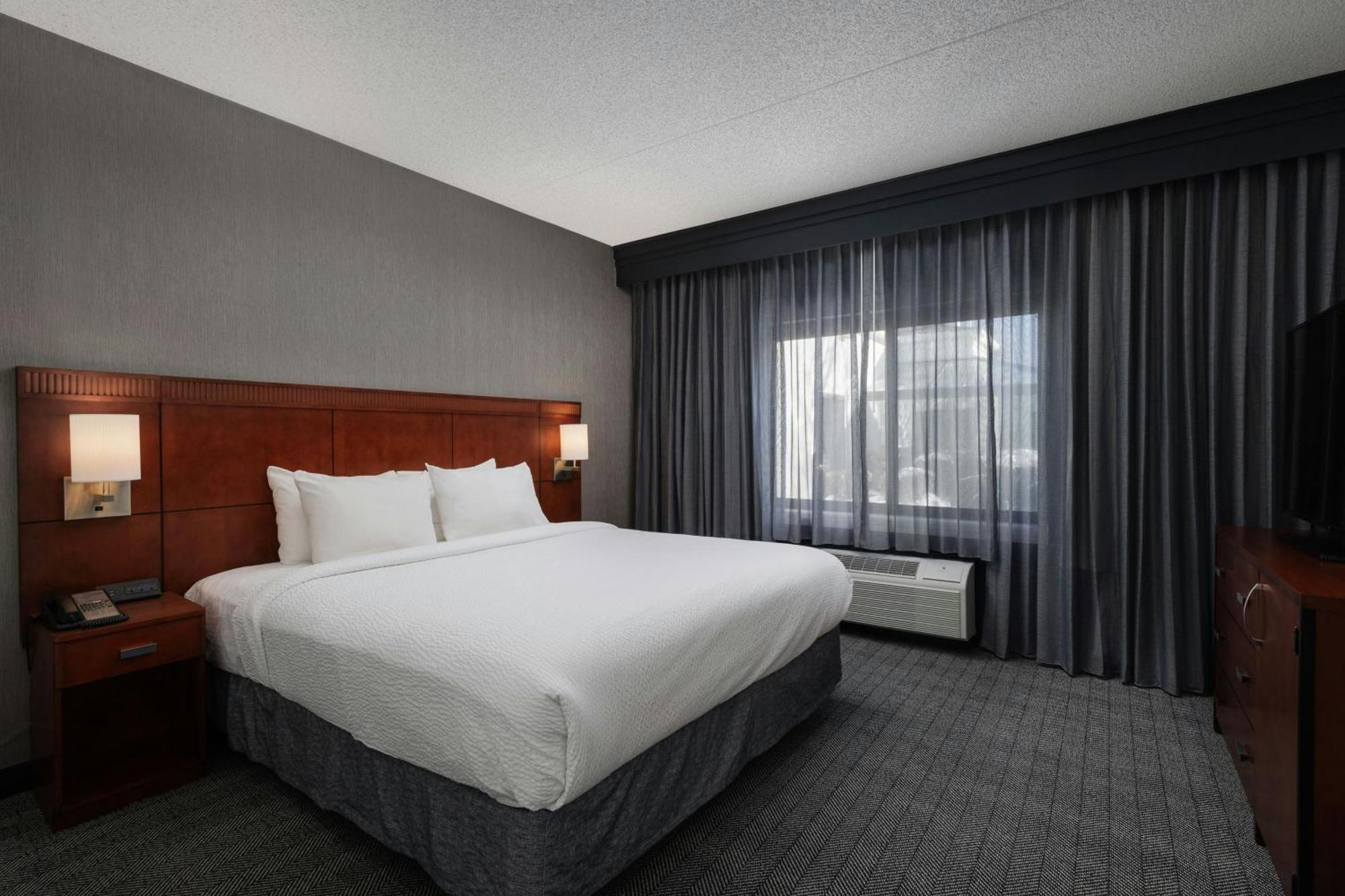 Courtyard By Marriott Denver Central Park エクステリア 写真