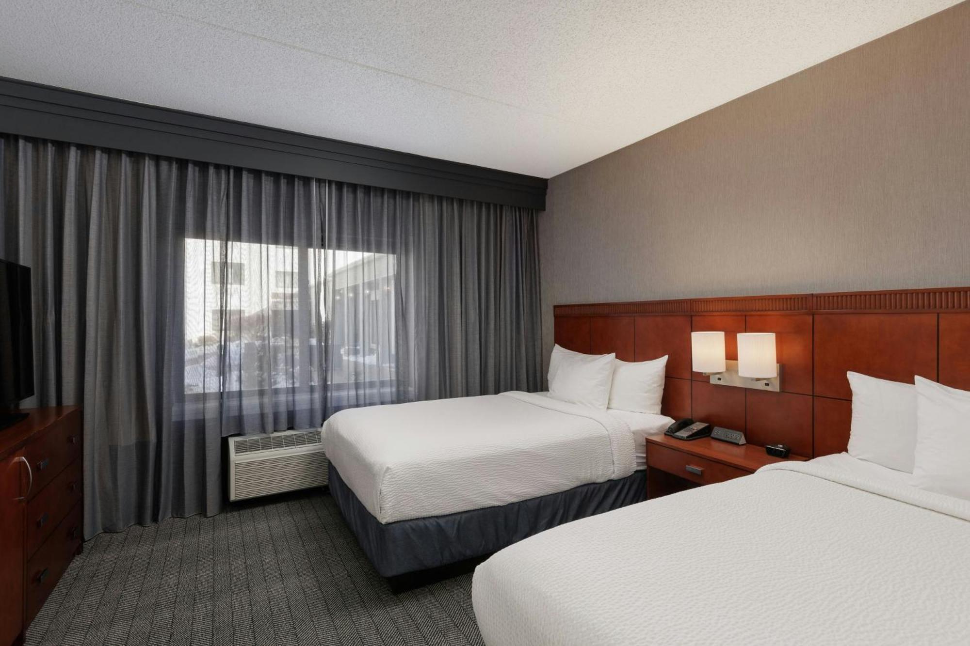 Courtyard By Marriott Denver Central Park エクステリア 写真