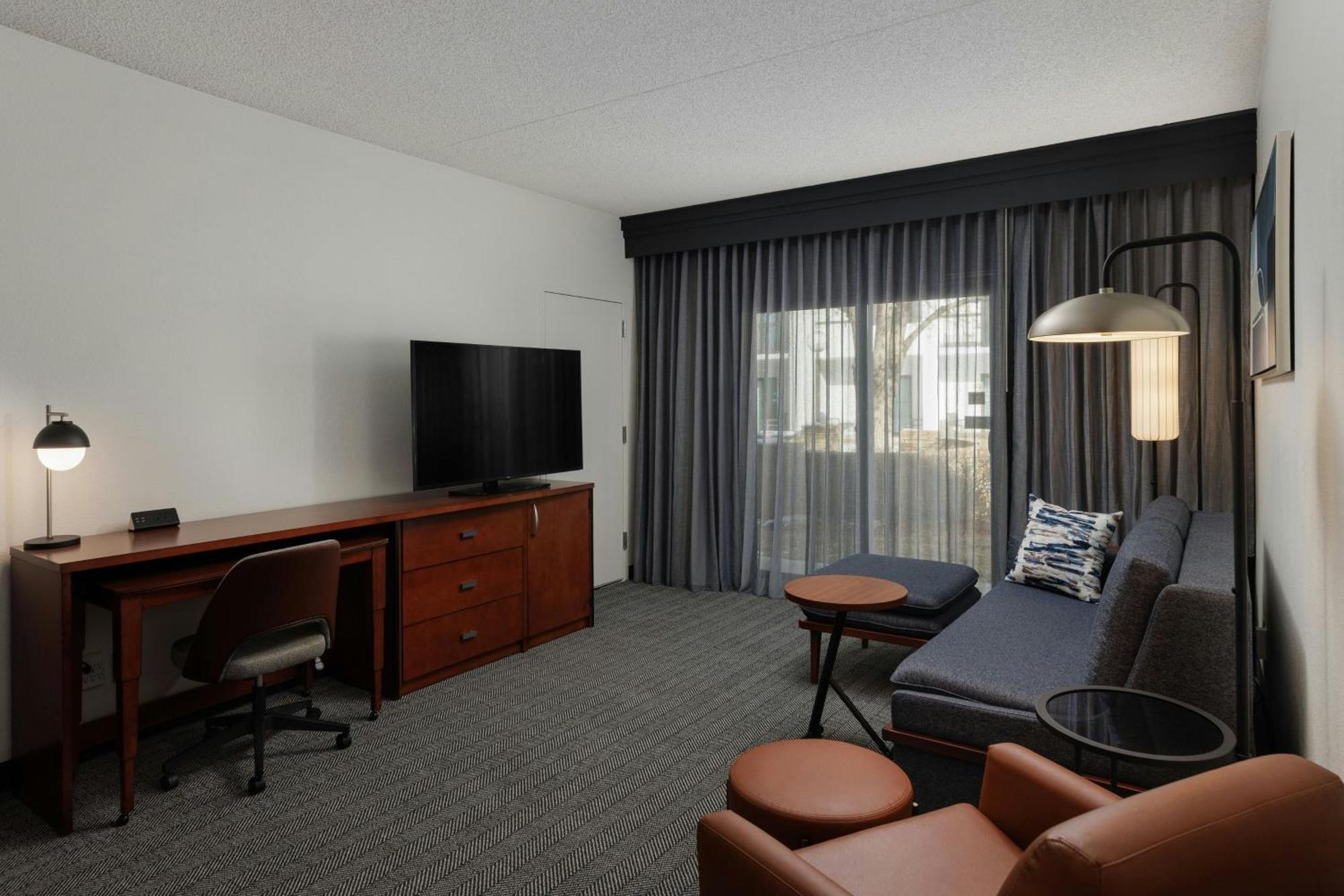 Courtyard By Marriott Denver Central Park エクステリア 写真