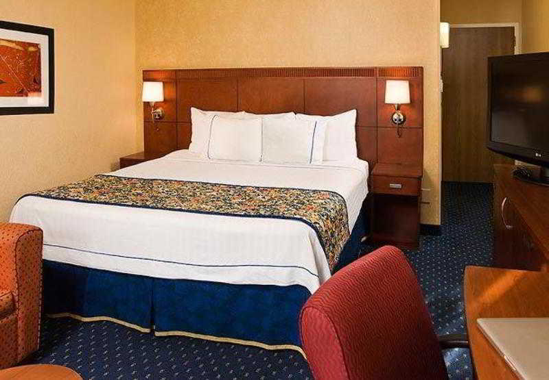 Courtyard By Marriott Denver Central Park エクステリア 写真