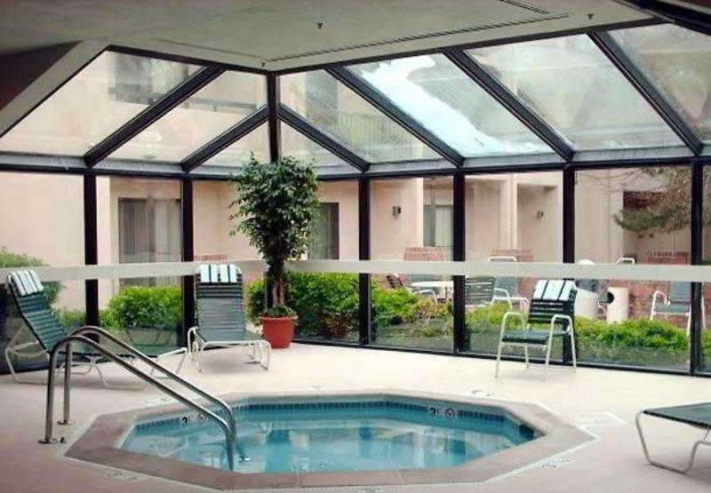 Courtyard By Marriott Denver Central Park 設備 写真